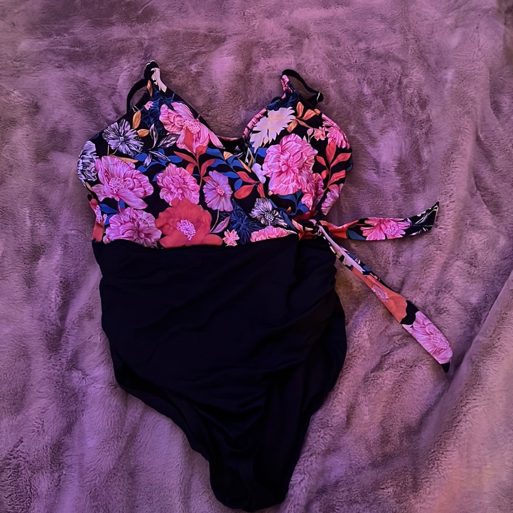 Flower one piece bathing suit